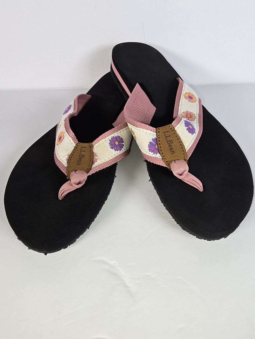 NWOT L.L.Bean Women's Classic Maine Isle Floral Flip Flops daisy-print Size 8
